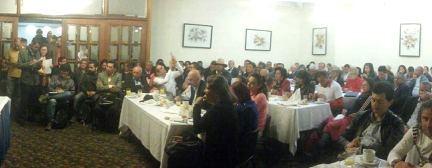 Encuentro de las centrales sindicales y 41 organizaciones sociales en Bogotá, que reactivó el Comando Nacional Unitario.