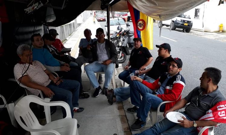 Trabajadores sindicalizados de Cartón de Colombia enfrentan una nueva arremetida patronal