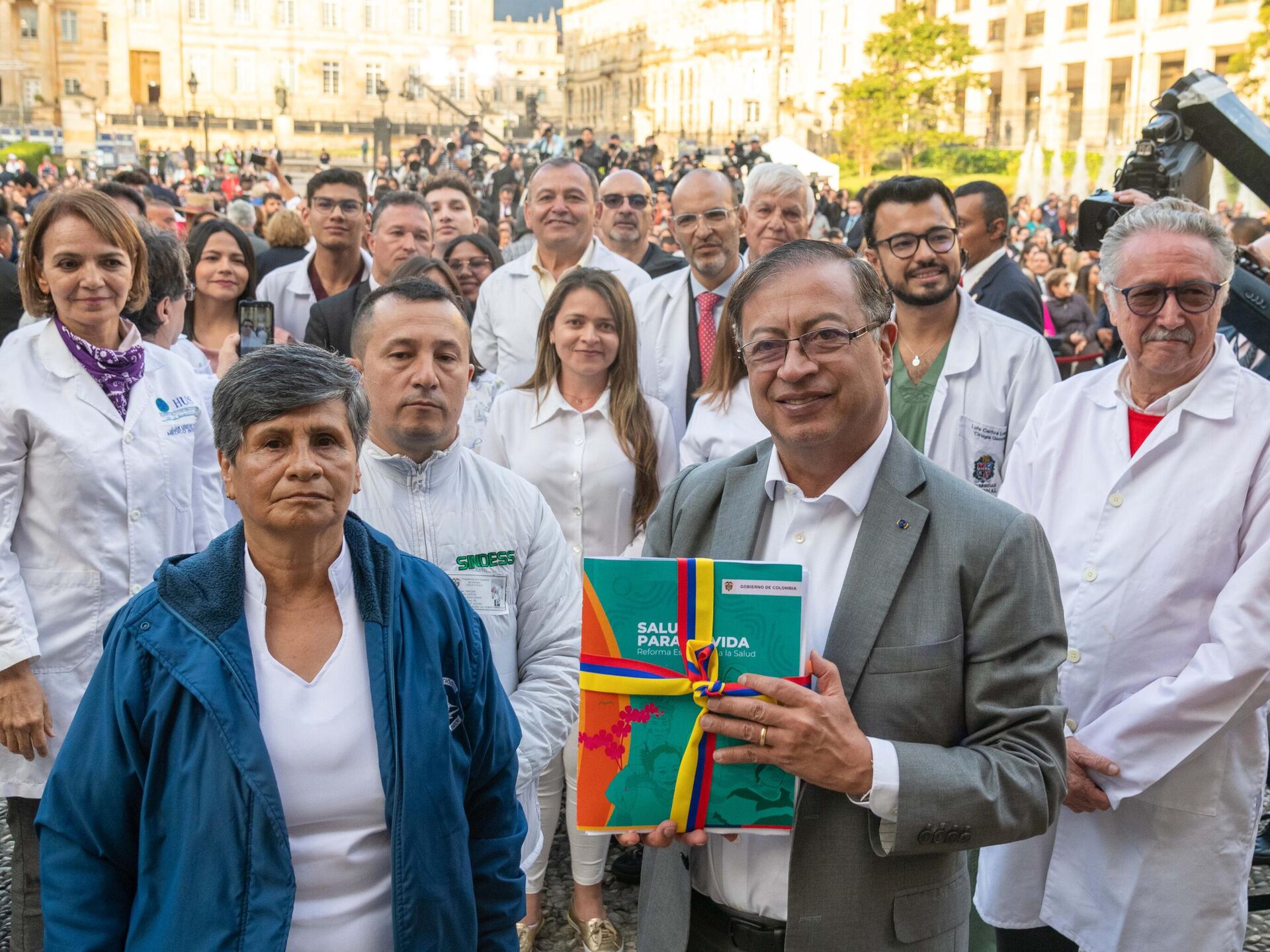 Del Negocio al Derecho: La reforma a la salud como camino de retorno ...